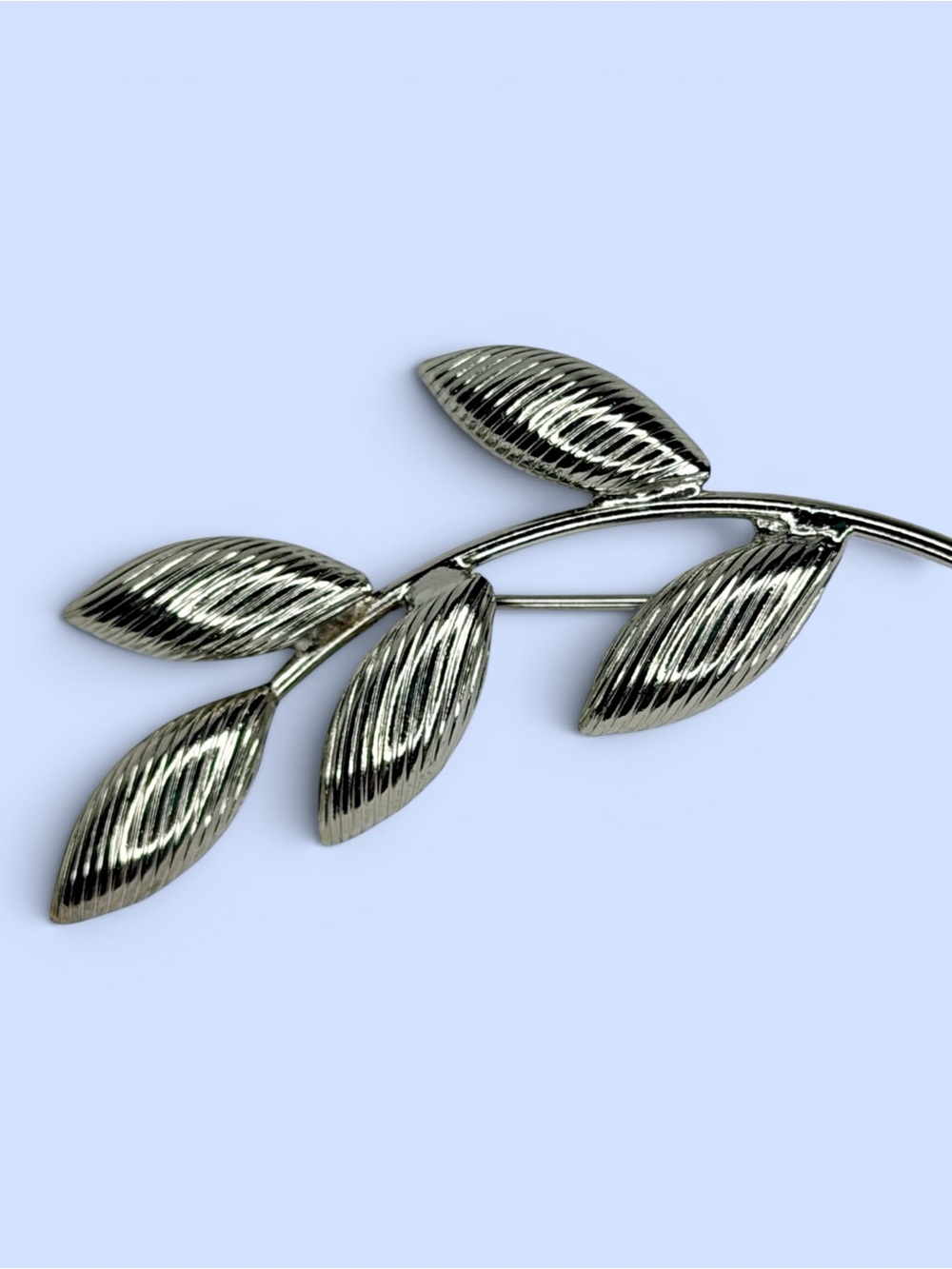 Art Deco‎ Vintage Sterling Silver Brooch Ribbed Leaves Stem Marked